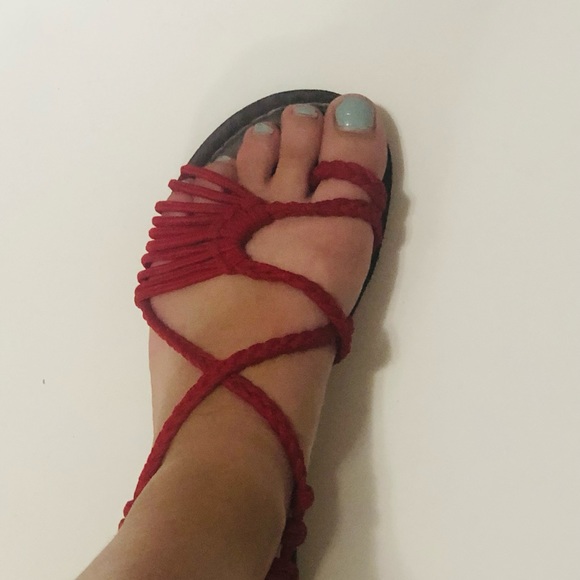 Red rope braided flip flops - Picture 2 of 3